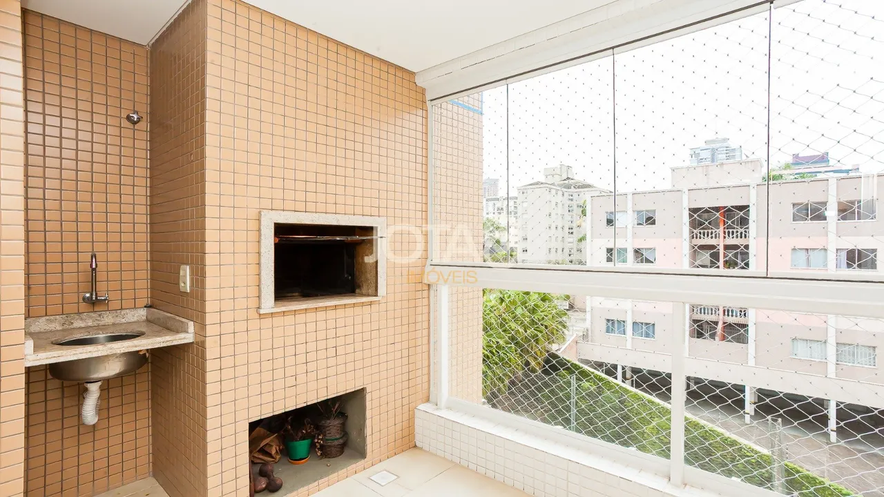 Furnished apartment with 131 m², 2 bedrooms and 3 baths — photo 4