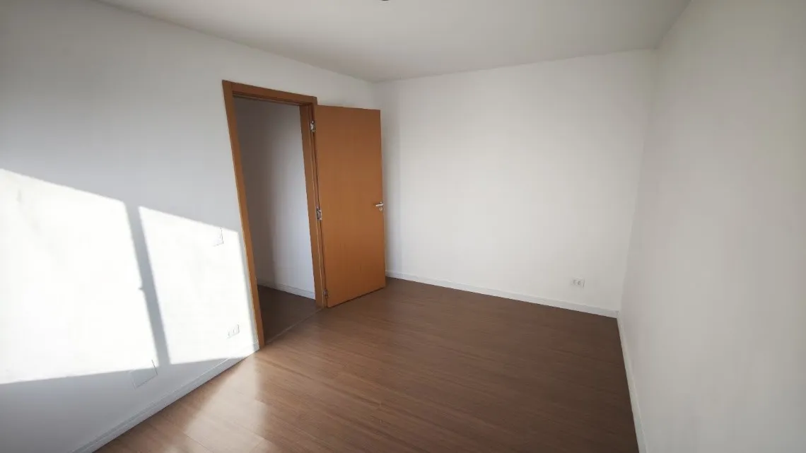 2-bedroom apartment on the 20th floor with 1 parking spot — photo 4