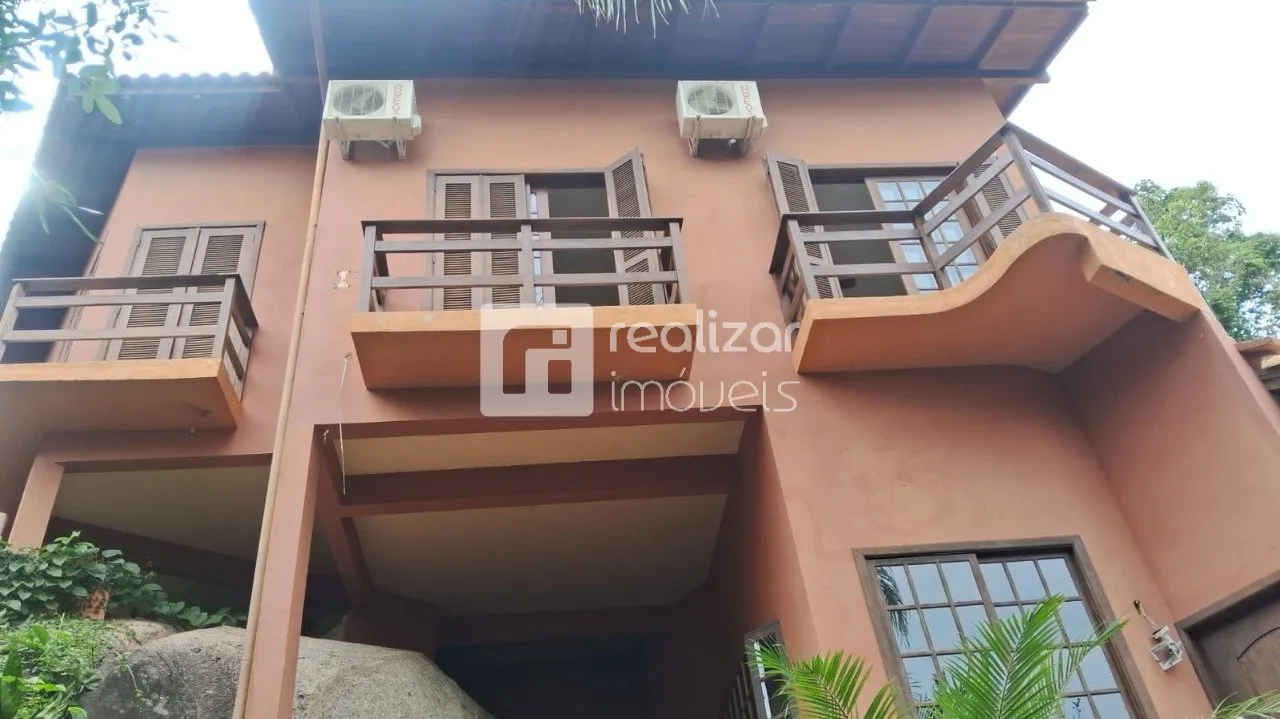House for rent with 5 bedrooms and a private garden