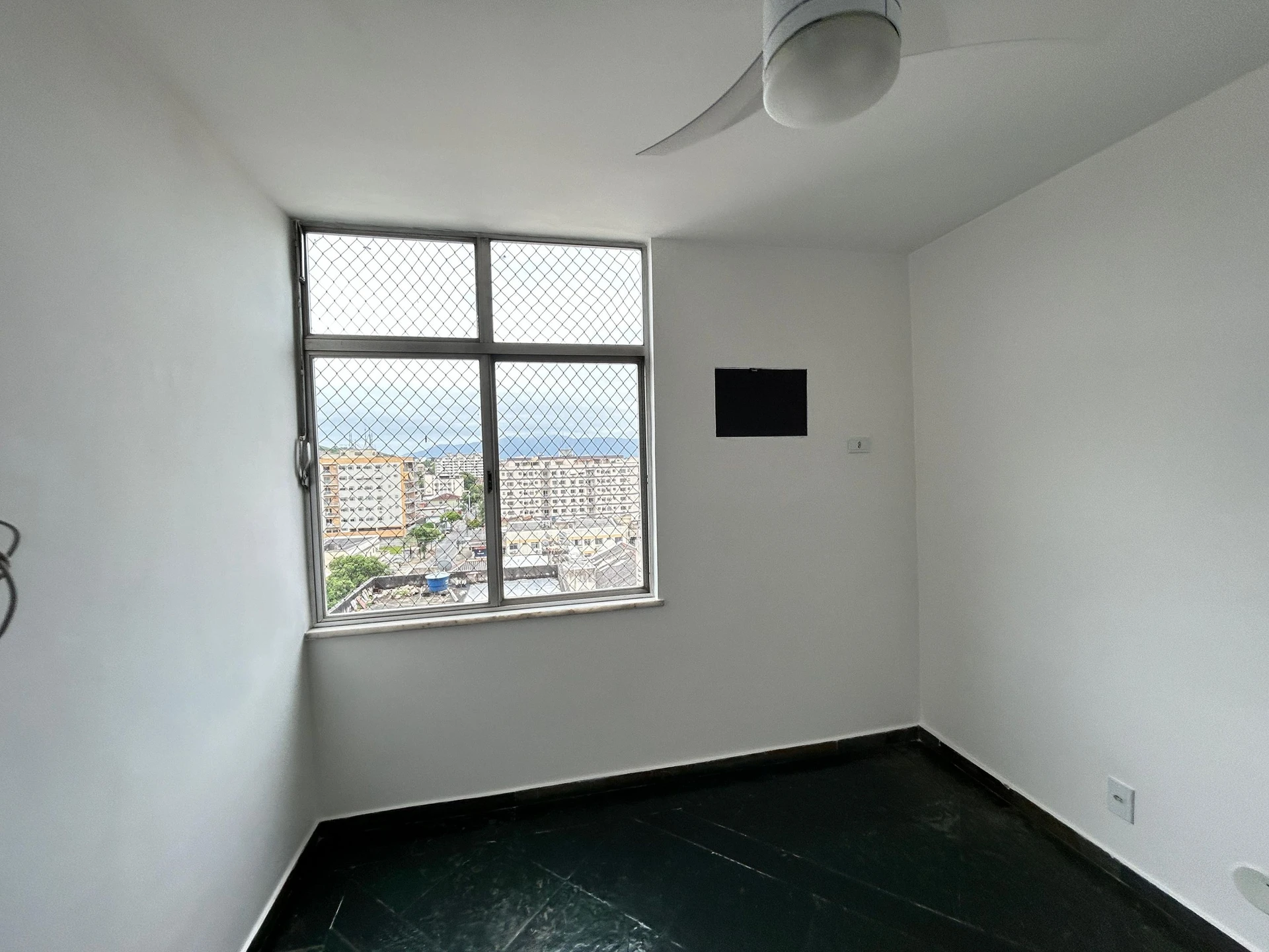 72 m² apartment with a home office and a mountain view — photo 11