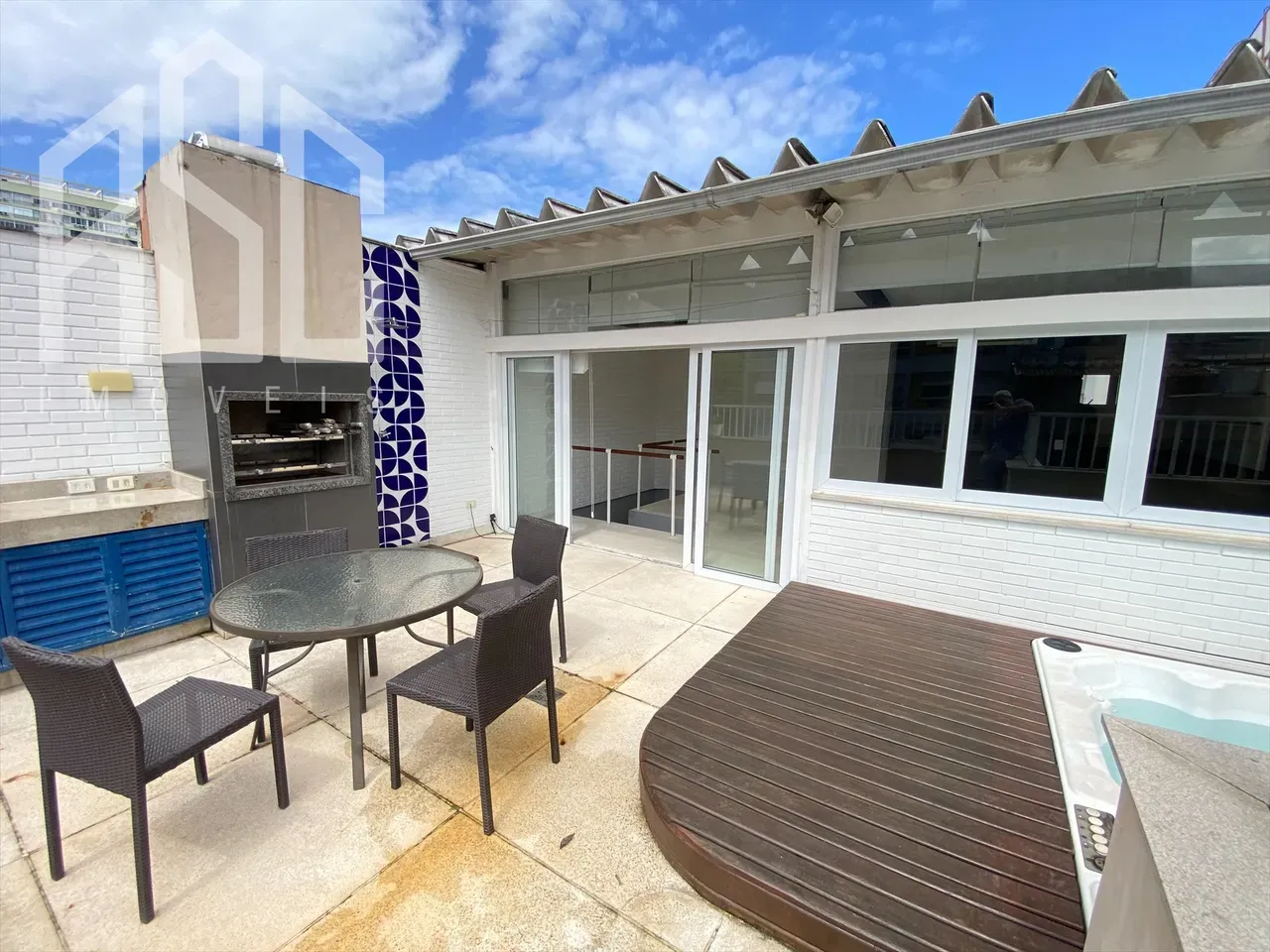 145 m² duplex penthouse with 2 bedrooms and 3 baths — photo 52