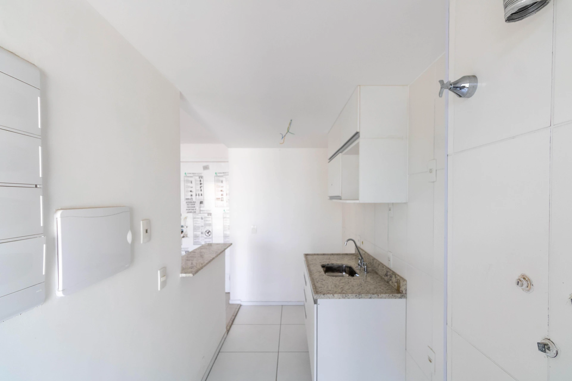 Apartamento mobiliado com 3 quartos e varanda envidraçada — photo 61
