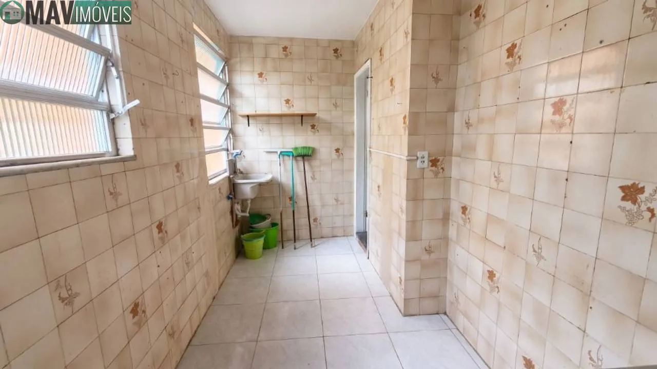 Washing machine in a one-bedroom apartment, 35 m² — photo 2