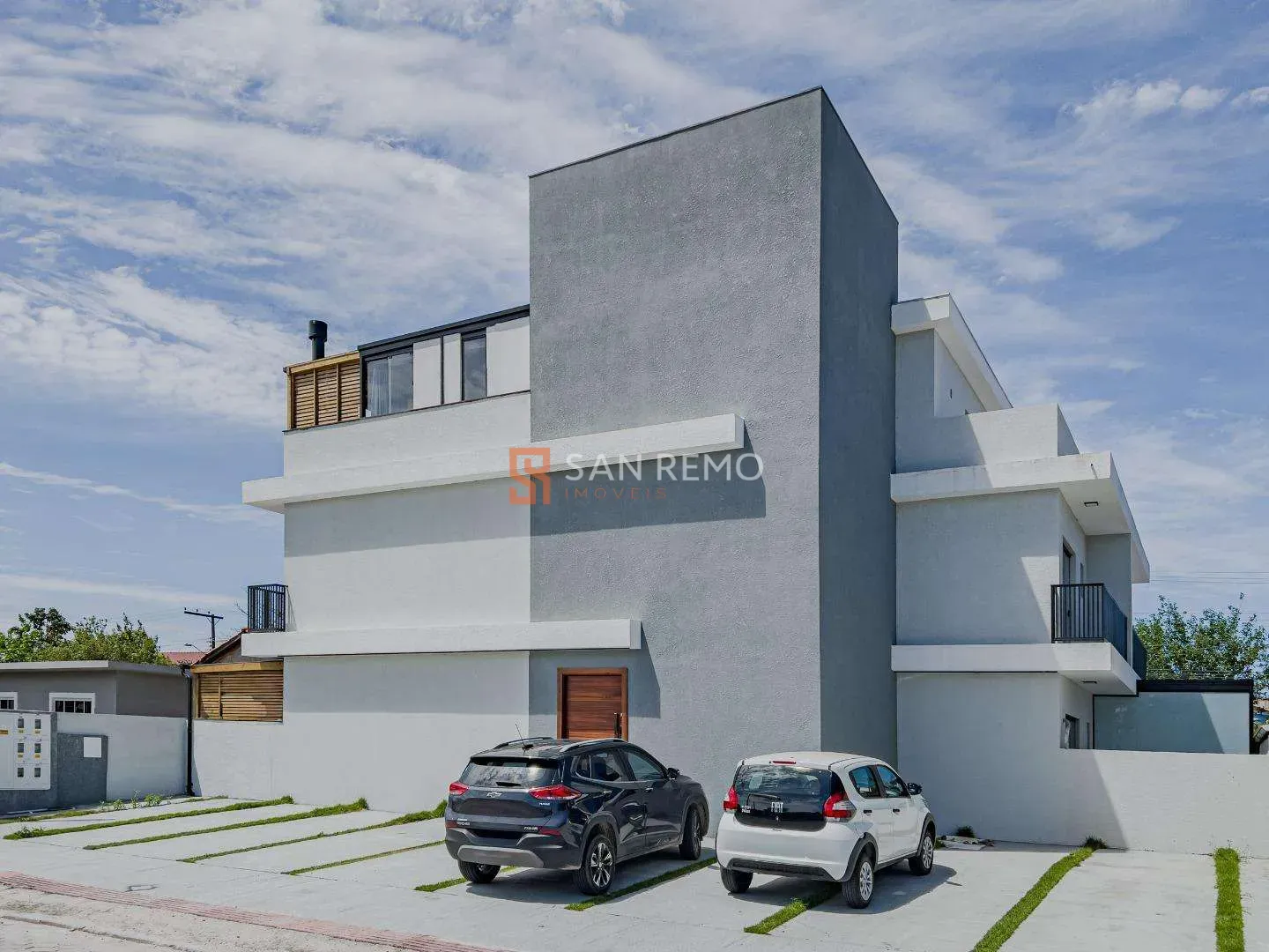 Apartamento mobiliado com 1 quarto, 2 vagas e varanda