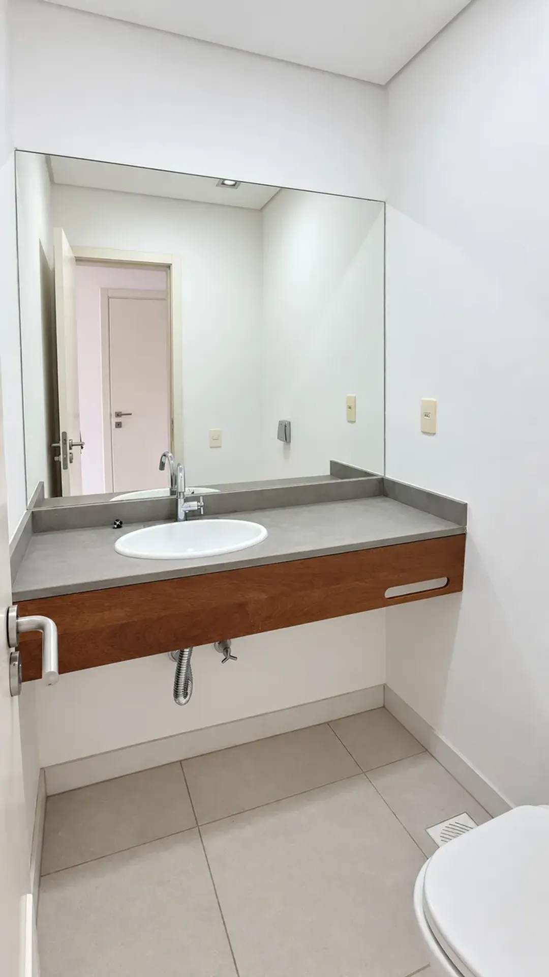 3-bedroom apartment in a building with a sauna — photo 23