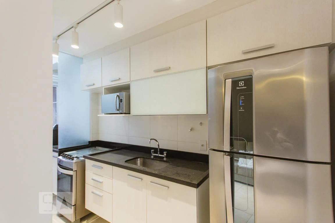 60 m² apartment with a walk-in closet and a home office — photo 43