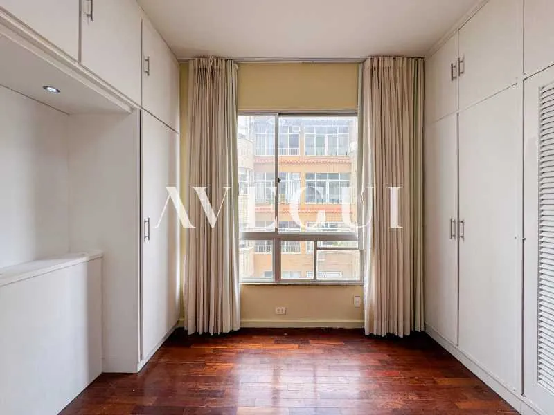 Apartment with 3 bedrooms and 4 bathrooms — photo 11