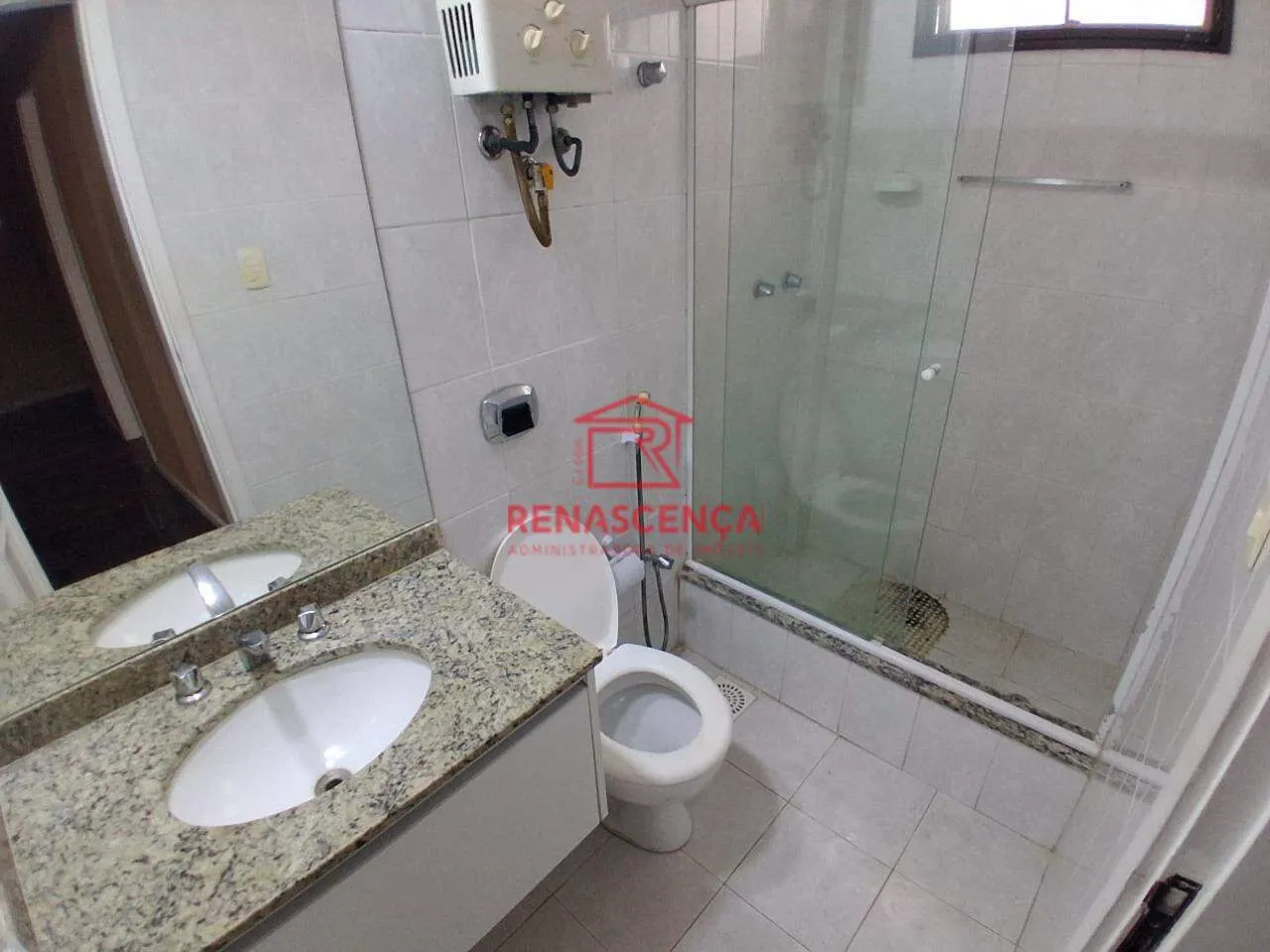 Apartamento com 4 quartos e varanda — photo 4