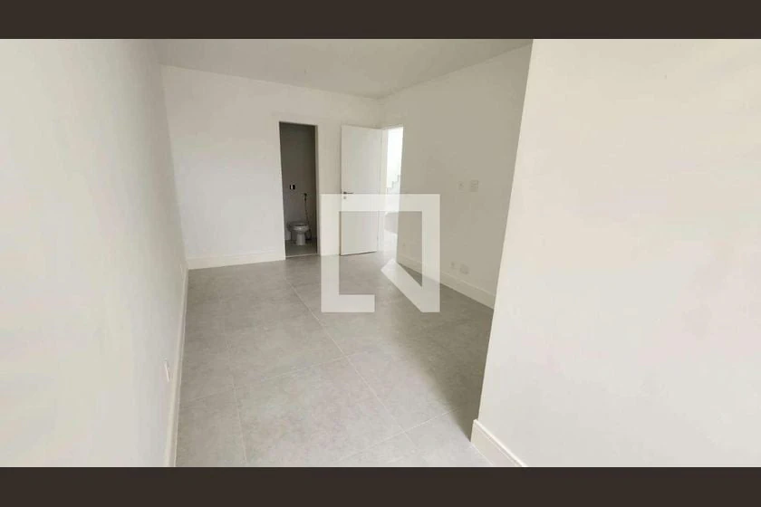 Casa com 3 suítes e 320 m², com 3 vagas — photo 28