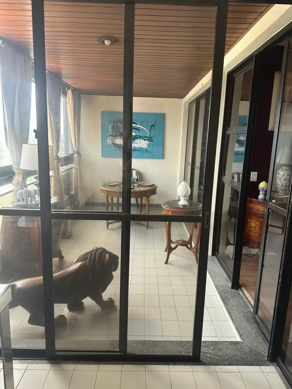Furnished 1-bedroom apartment with 60 m² and parking — photo 2