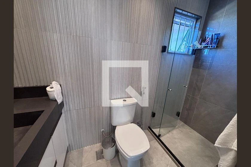 Furnished 4-bedroom apartment with gas-stove kitchen — photo 29