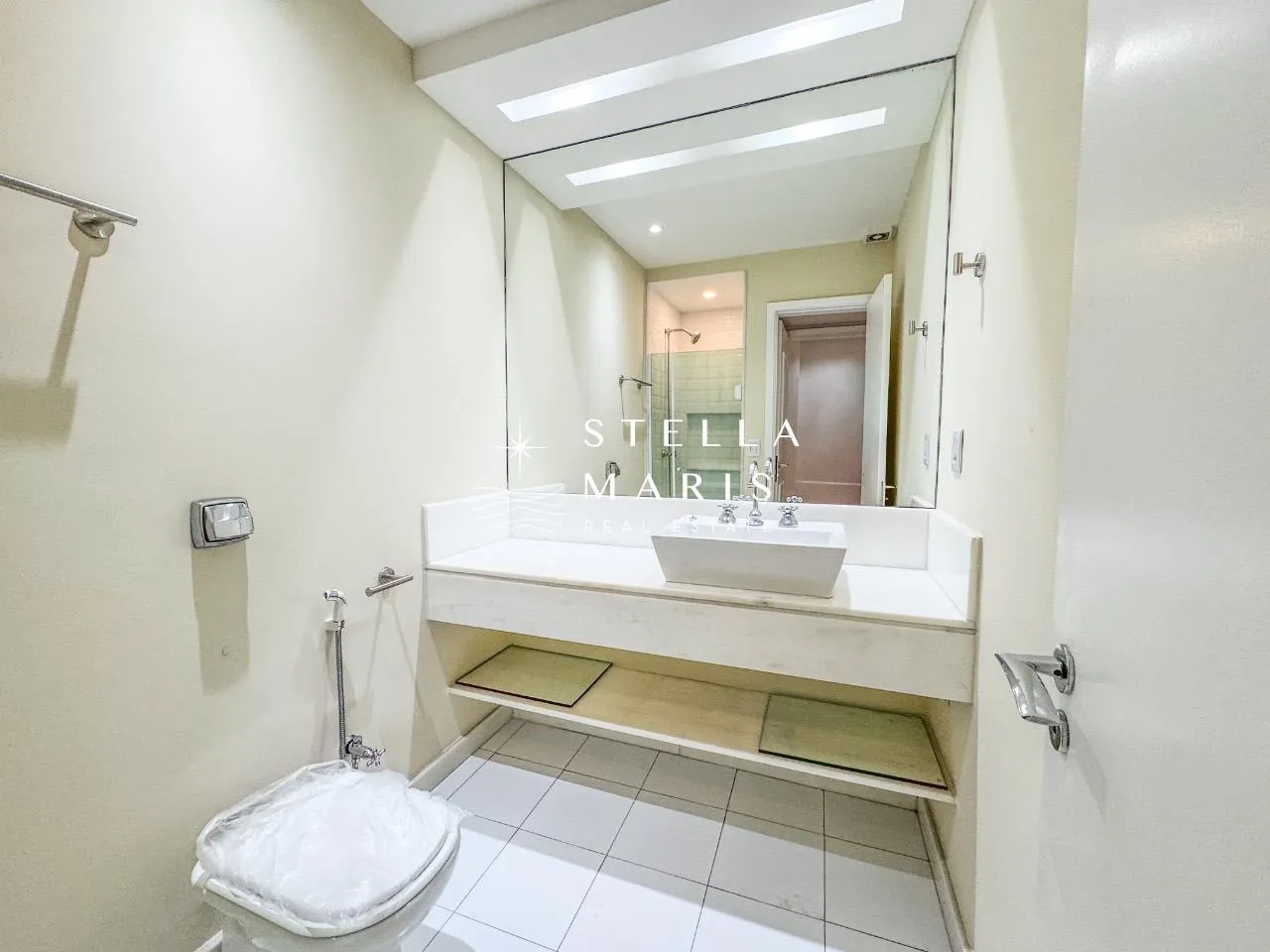 4-bedroom, 5-bath apartment with 1 parking space — photo 16