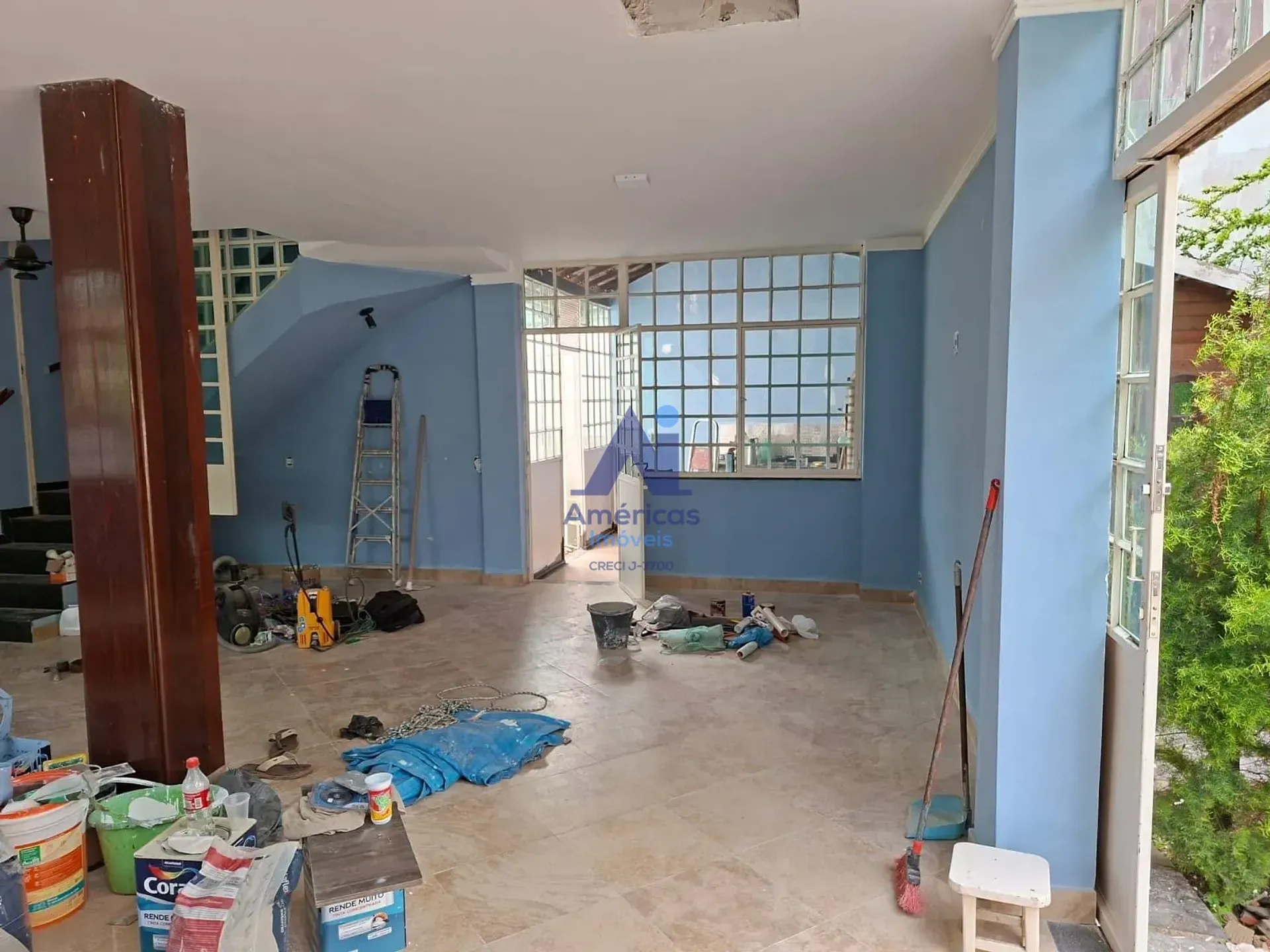 Casa sem mobília com churrasqueira na varanda — photo 16