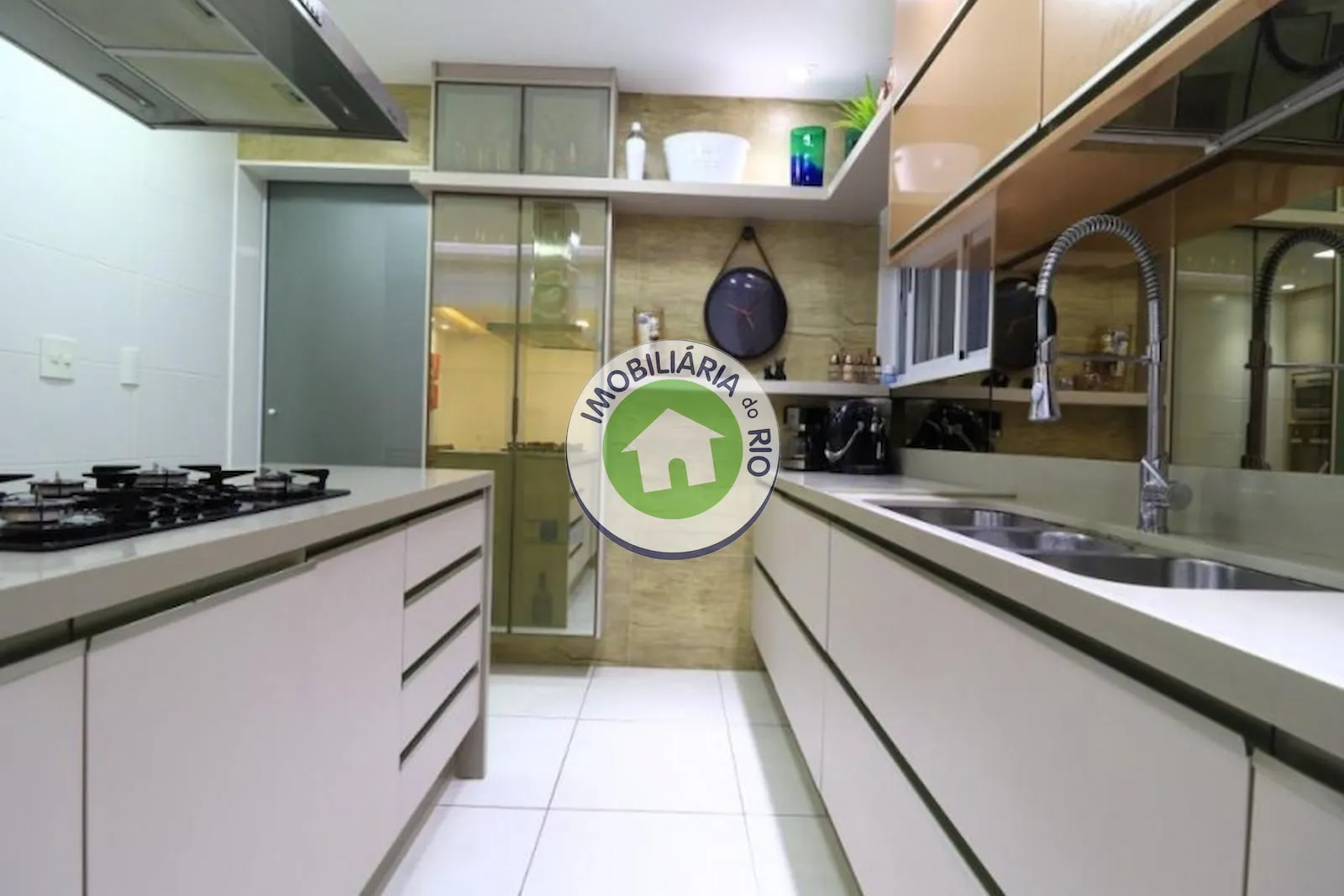 Apartamento mobiliado com 4 quartos e 350 m² — photo 21