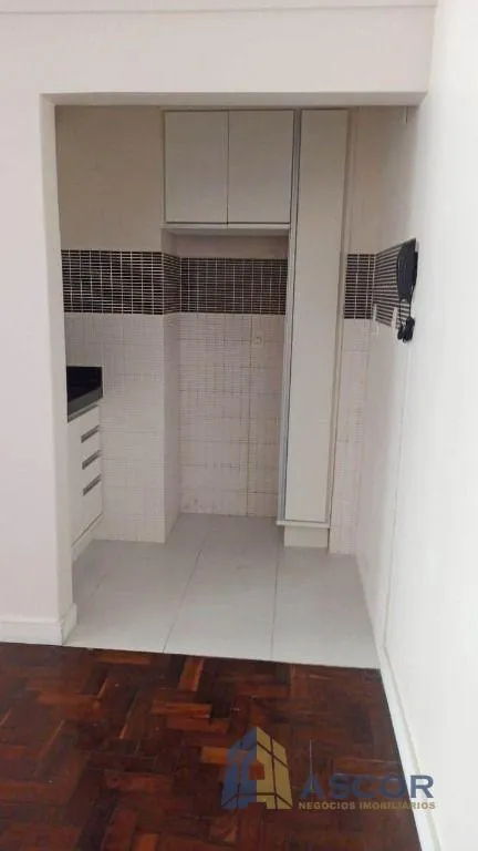1-bedroom apartment with living room and air conditioning — photo 9