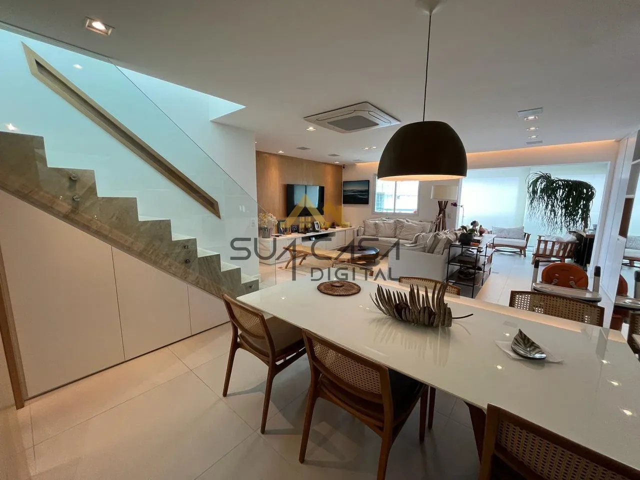 Furnished 3-bedroom apartment with 4 bathrooms and terrace — photo 10