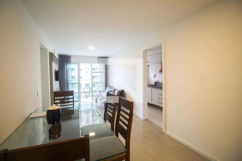 Apartamento mobiliado de 2 quartos com varanda e vaga — photo 4