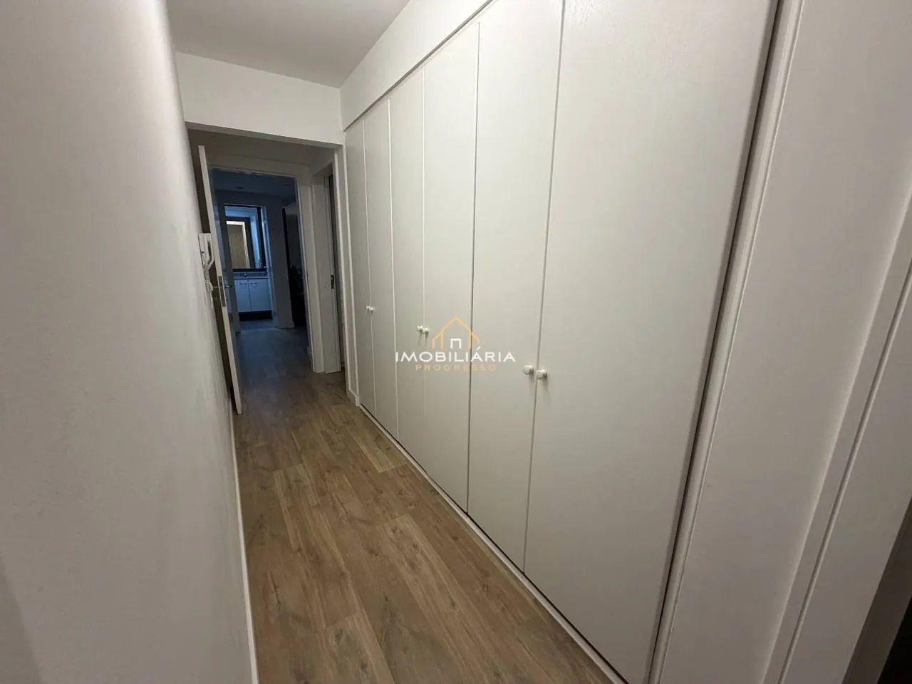 3-bedroom apartment with a home office in Curitiba — photo 52