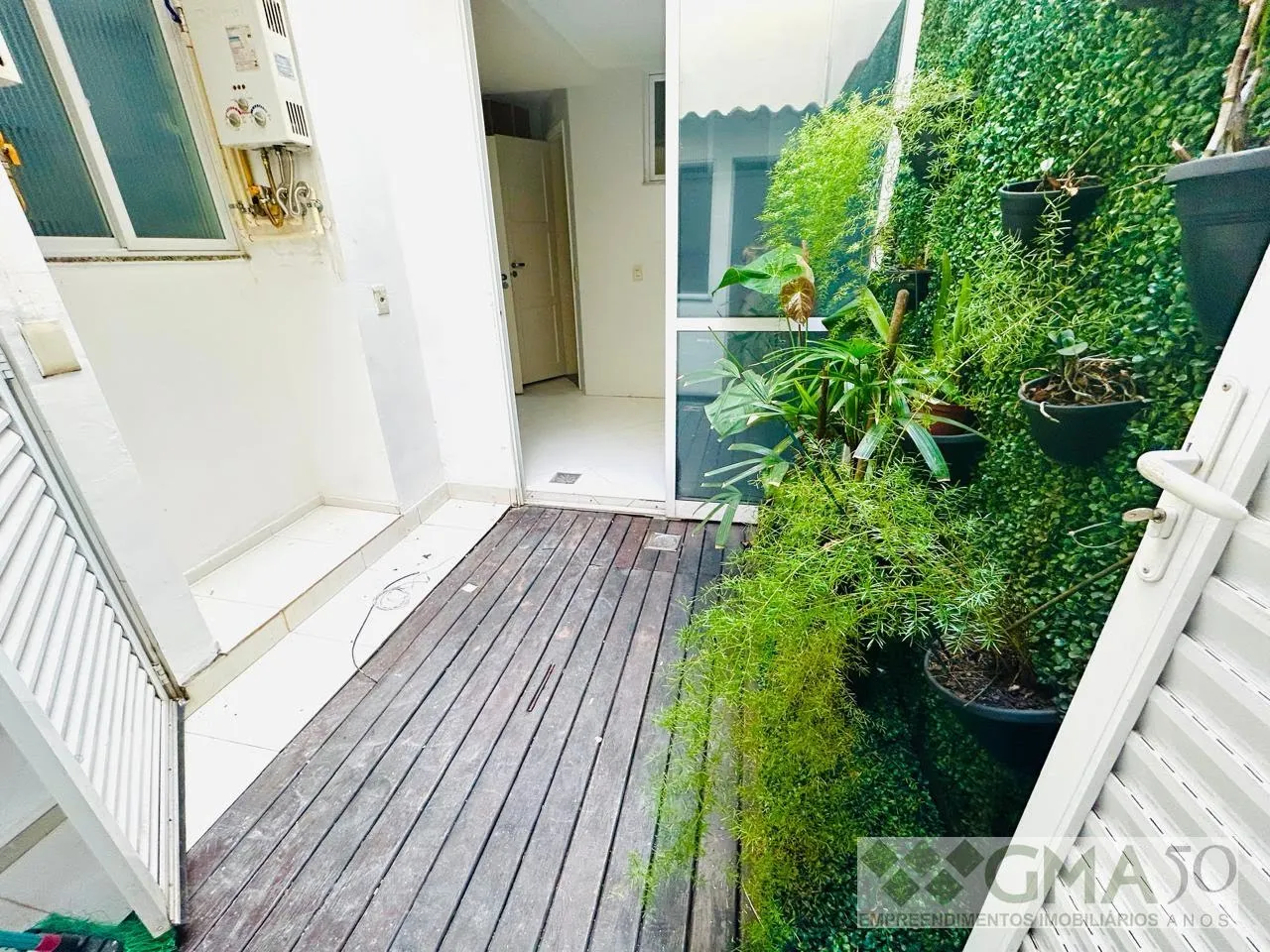 Apartamento com 3 quartos e cozinha fechada a gás — photo 17