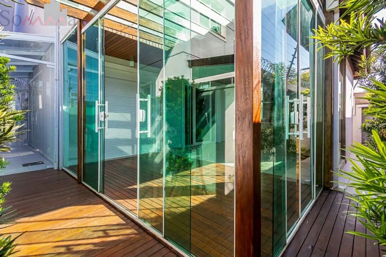 Furnished house, 323 m², with a bathtub — photo 51