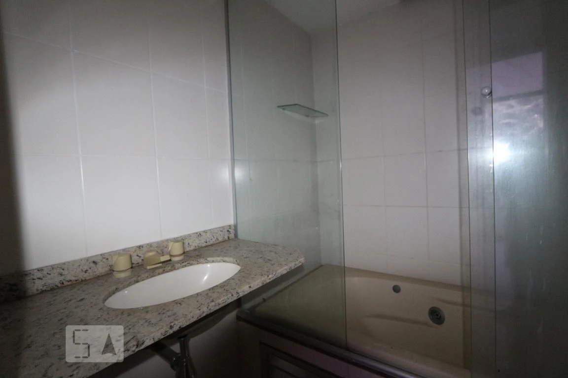 Apartment for rent with 3 bedrooms and a balcony — photo 9