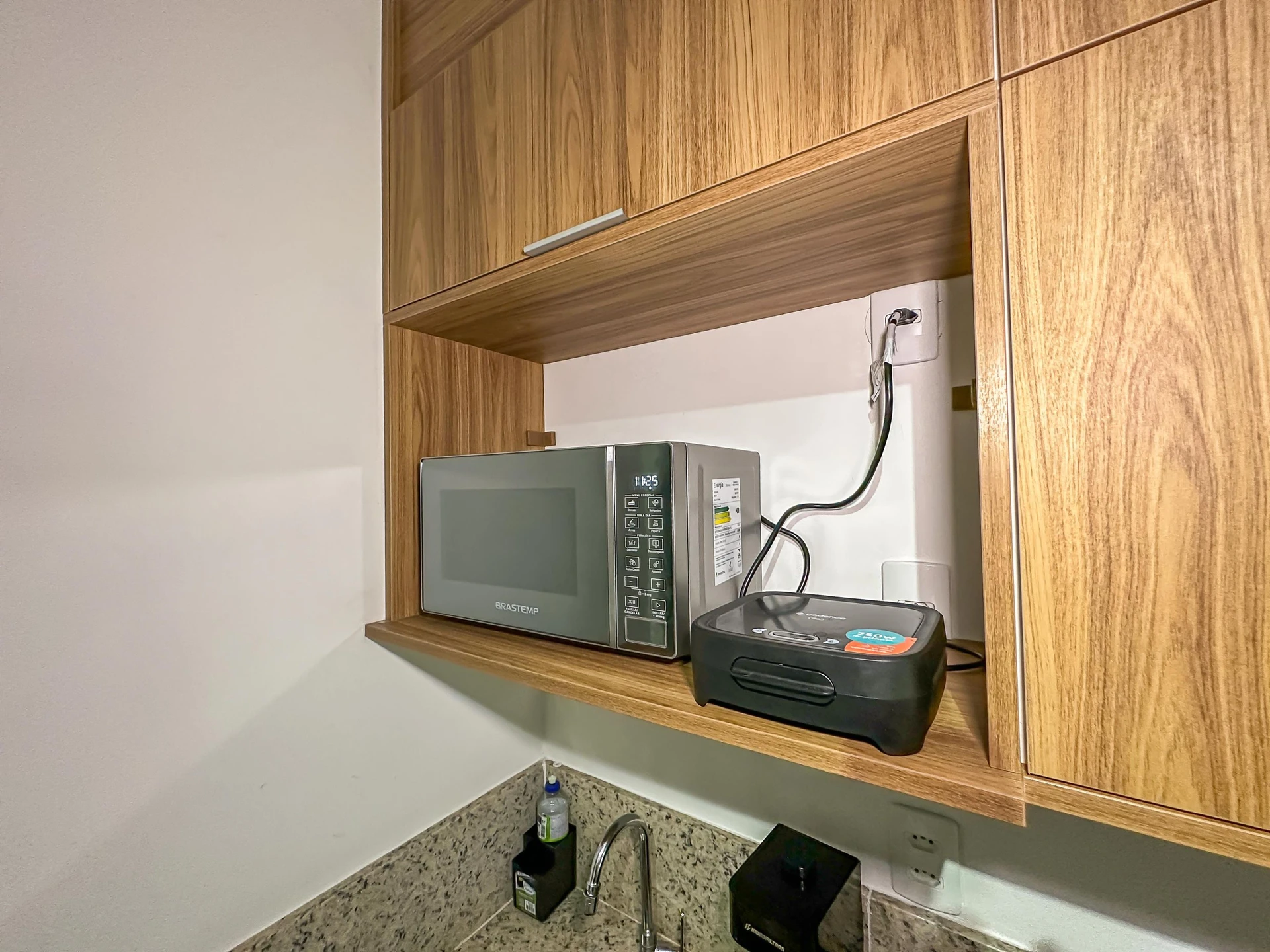 Furnished studio, 35 m², with a dishwasher — photo 47