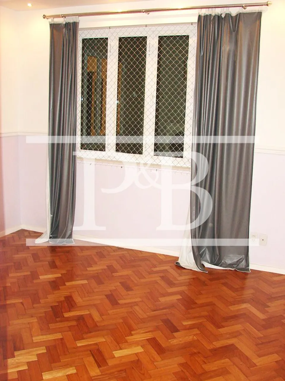 4-bedroom apartment with air conditioning — photo 17