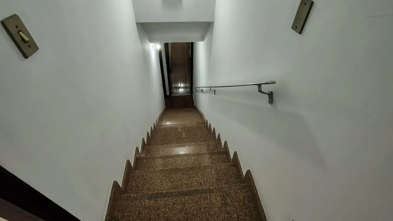 Unfurnished house with 5 bedrooms and a separate kitchen — photo 14