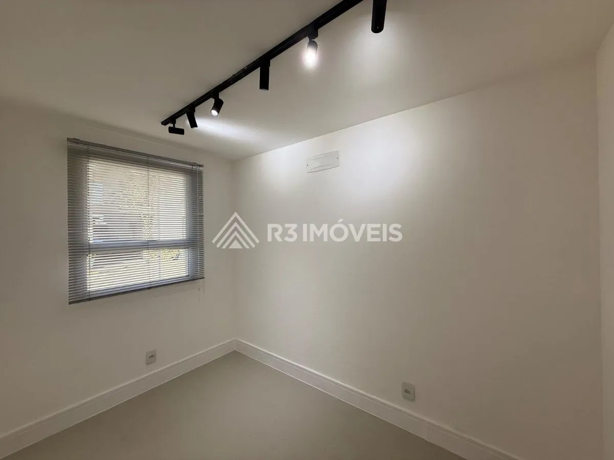 3-bedroom apartment with a closed gas kitchen — photo 24