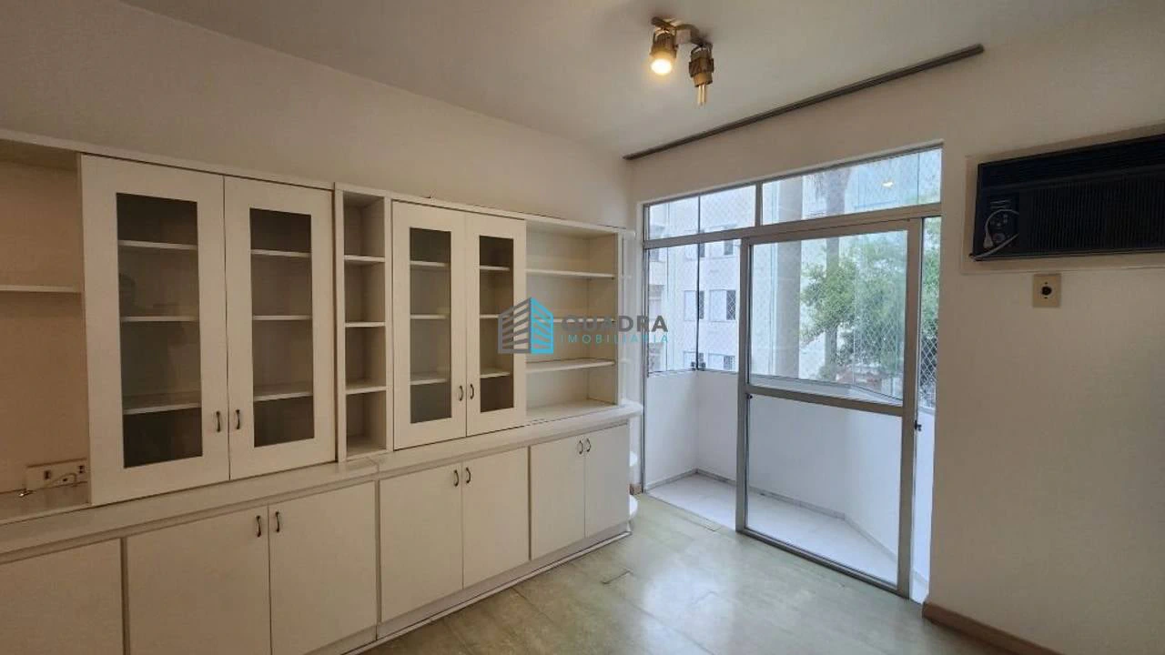Departamento con piso de madera o laminado en Florianópolis — photo 8