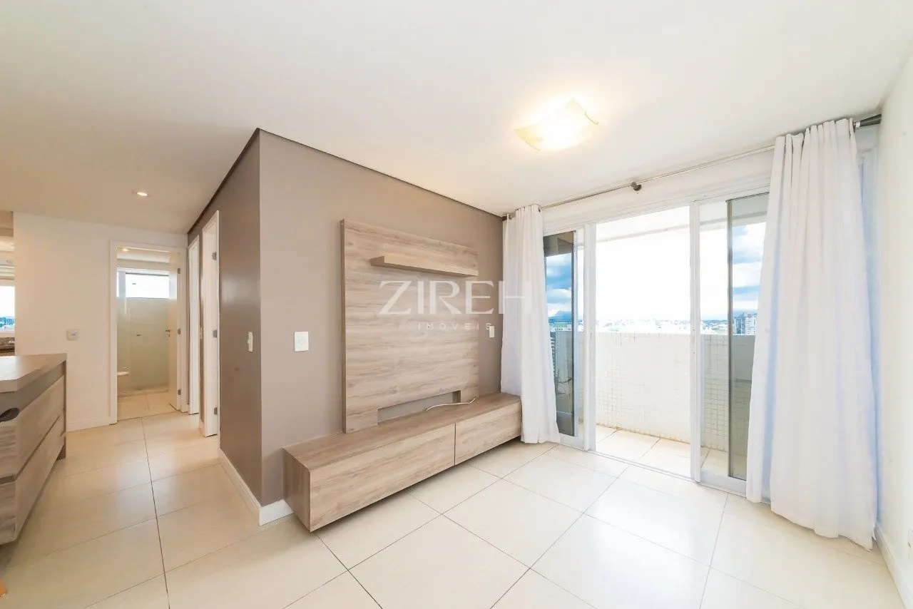 Glass-enclosed balcony in a 2-bedroom apartment, 57 m² — photo 19