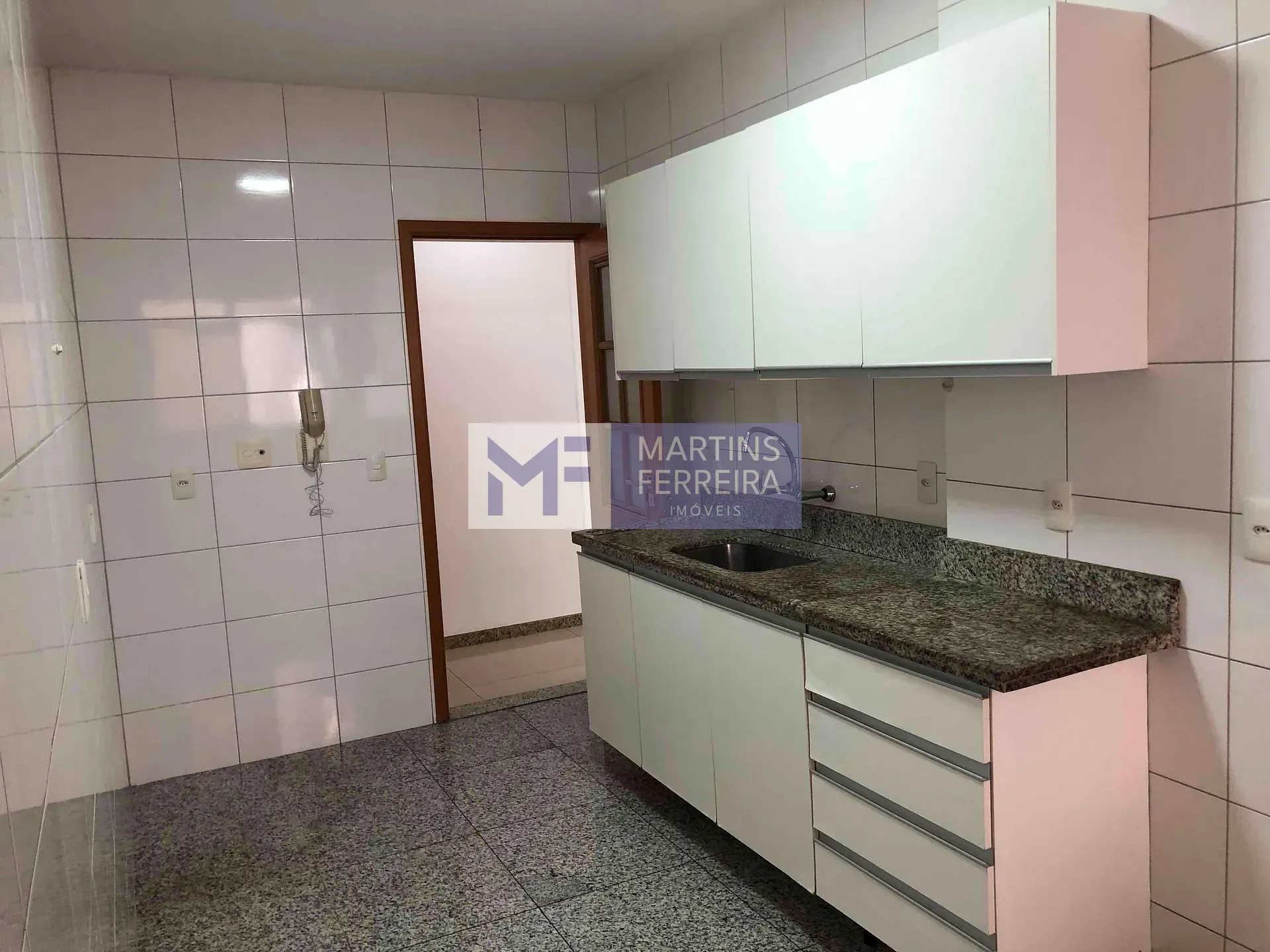 Apartamento no 1º andar com varanda envidraçada — photo 12