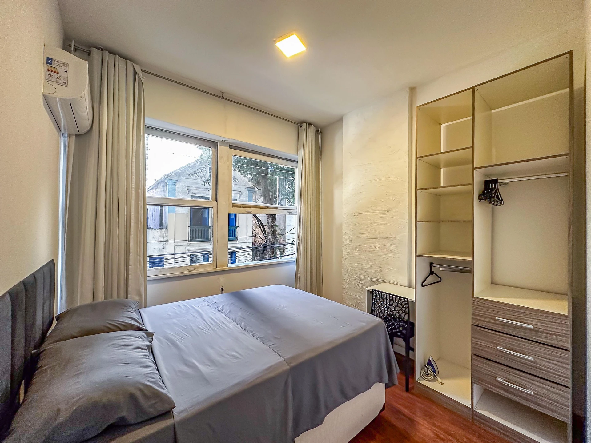 Furnished 1-bedroom apartment with washing machine — photo 3