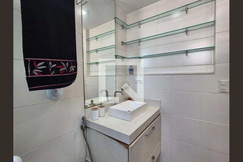 Мебльована квартира 92 м² з 2 спальнями та 2 паркомісцями — photo 47