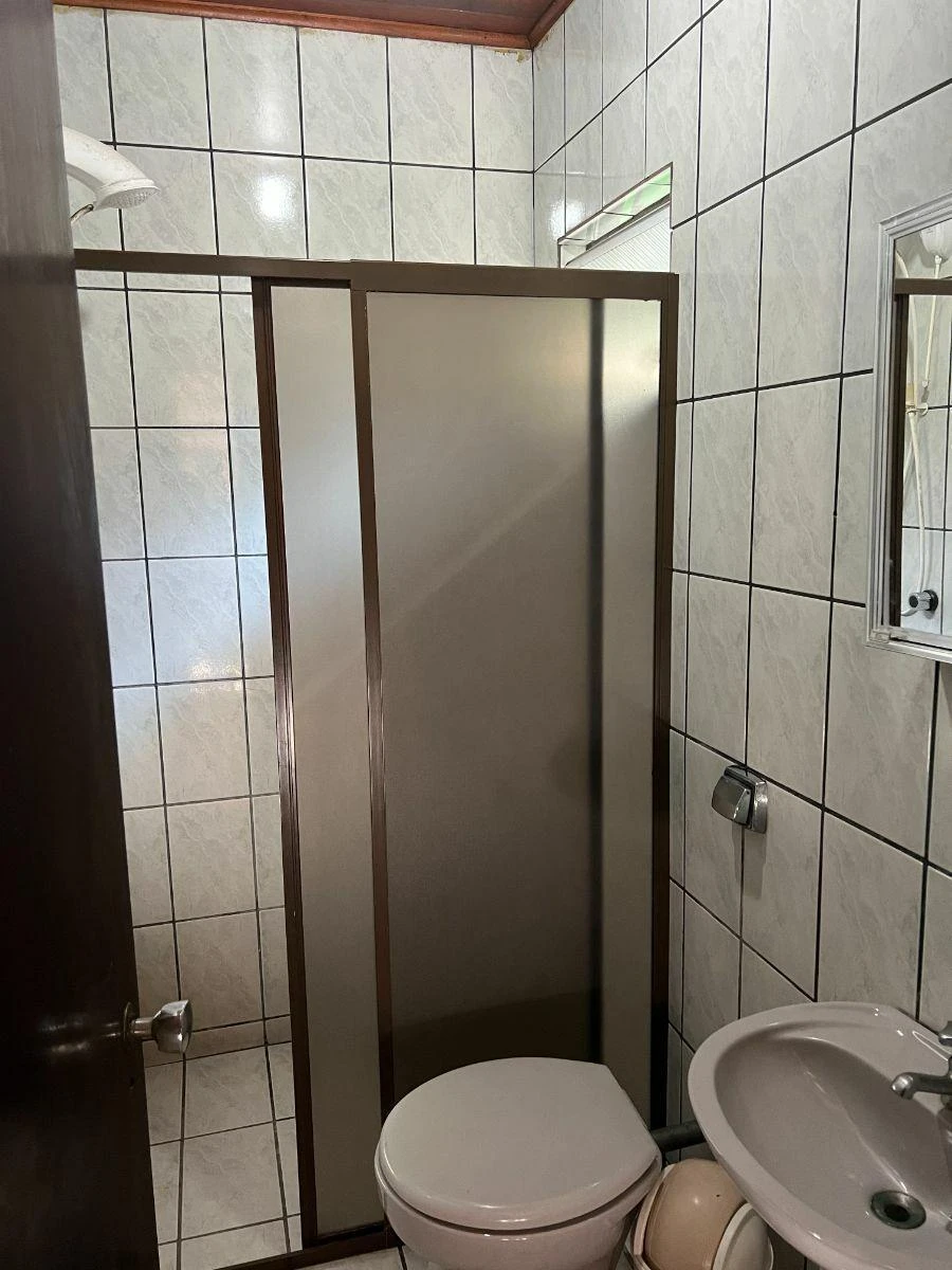 Casa de 240 m² com espaço de home office e máquina de lavar — photo 9