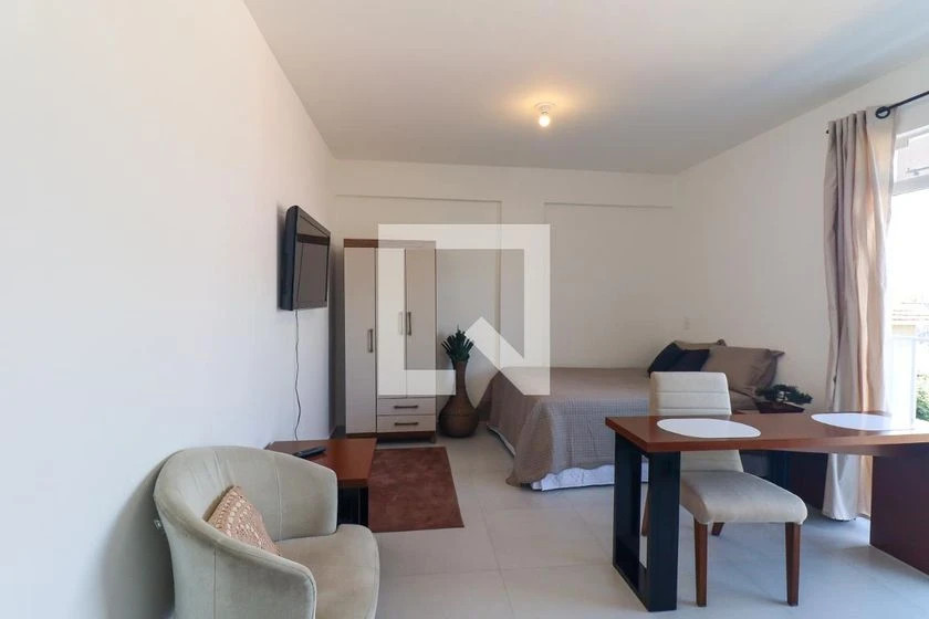 Furnished studio with 1 bedroom and 1 bathroom — photo 6