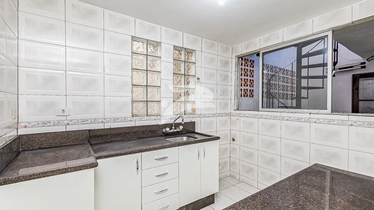 3-bedroom house with 3 bathrooms and 233 m² — photo 11