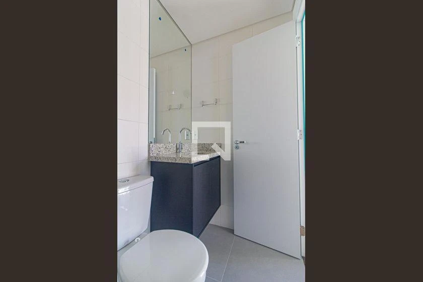 Furnished studio with 1 bedroom and open-plan kitchen — photo 11