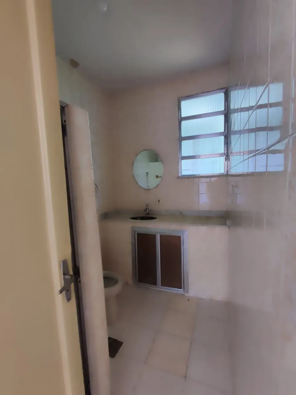 Apartment with 3 bedrooms and a closed kitchen — photo 4