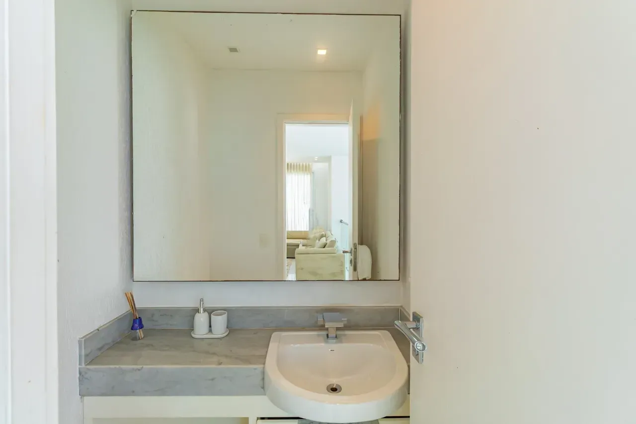 575 m² apartment with 4 en-suite bedrooms and 4 parking — photo 69