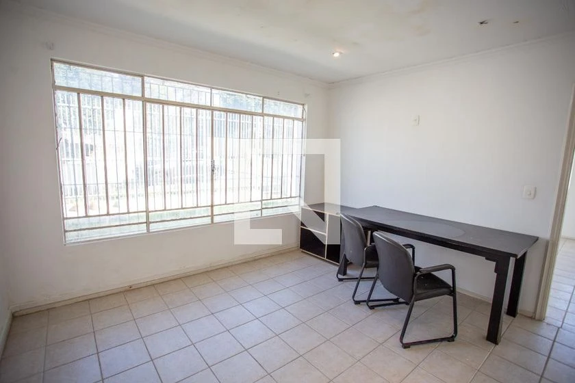 House with 6 bedrooms and a private garden — photo 4