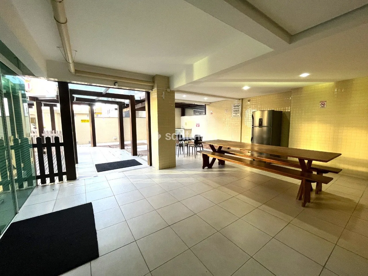 Furnished 2-bedroom apartment with 2 bathrooms — photo 15