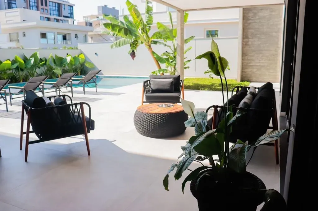 Casa amueblada con 5 suites y cocina compacta — photo 13