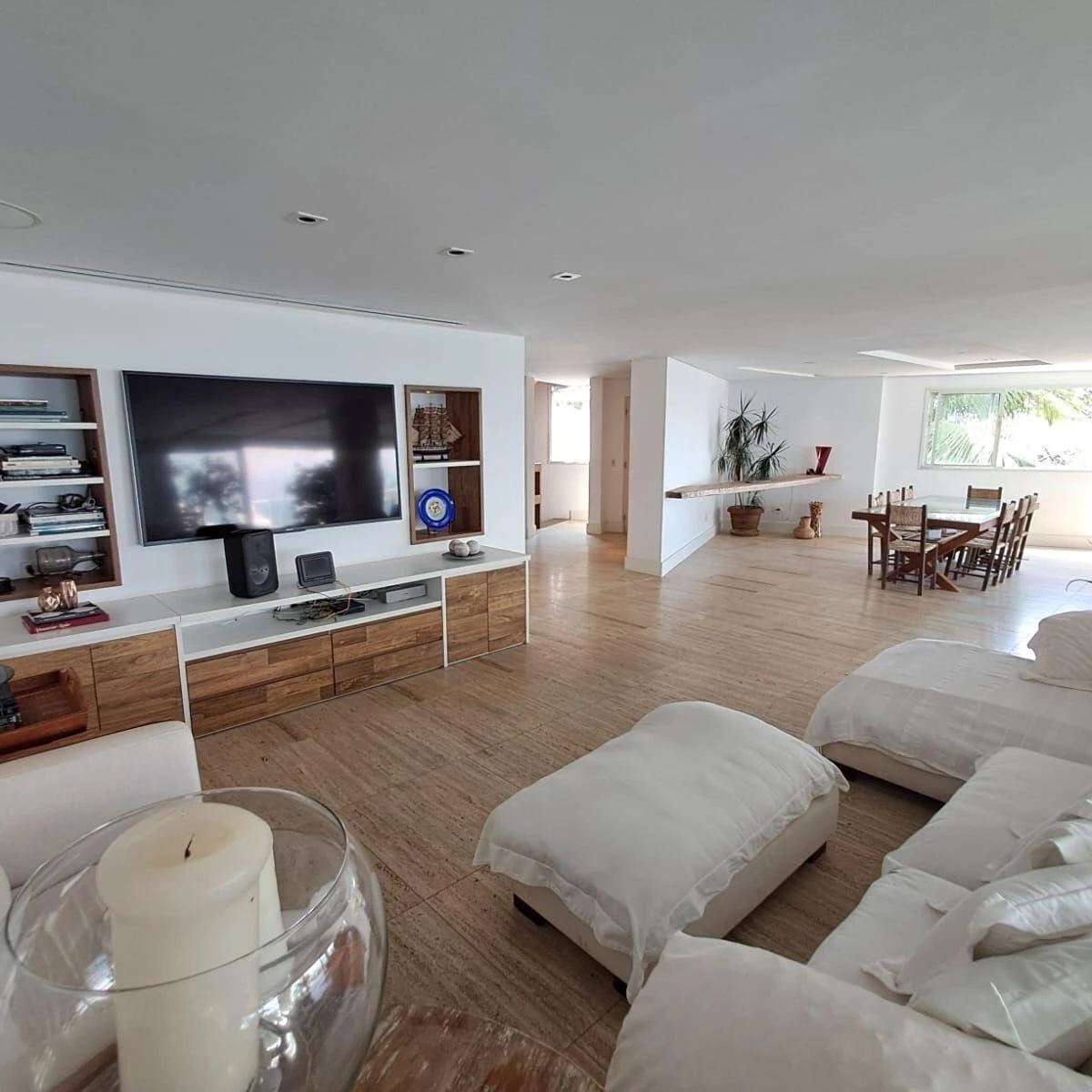 Furnished 4-bedroom house with 1450 m² and 4 parking — photo 11