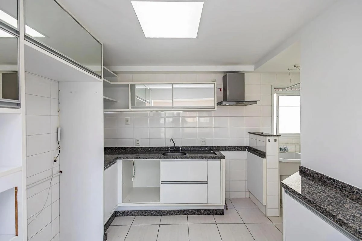 Apartamento de 3 quartos com varanda envidraçada — photo 14