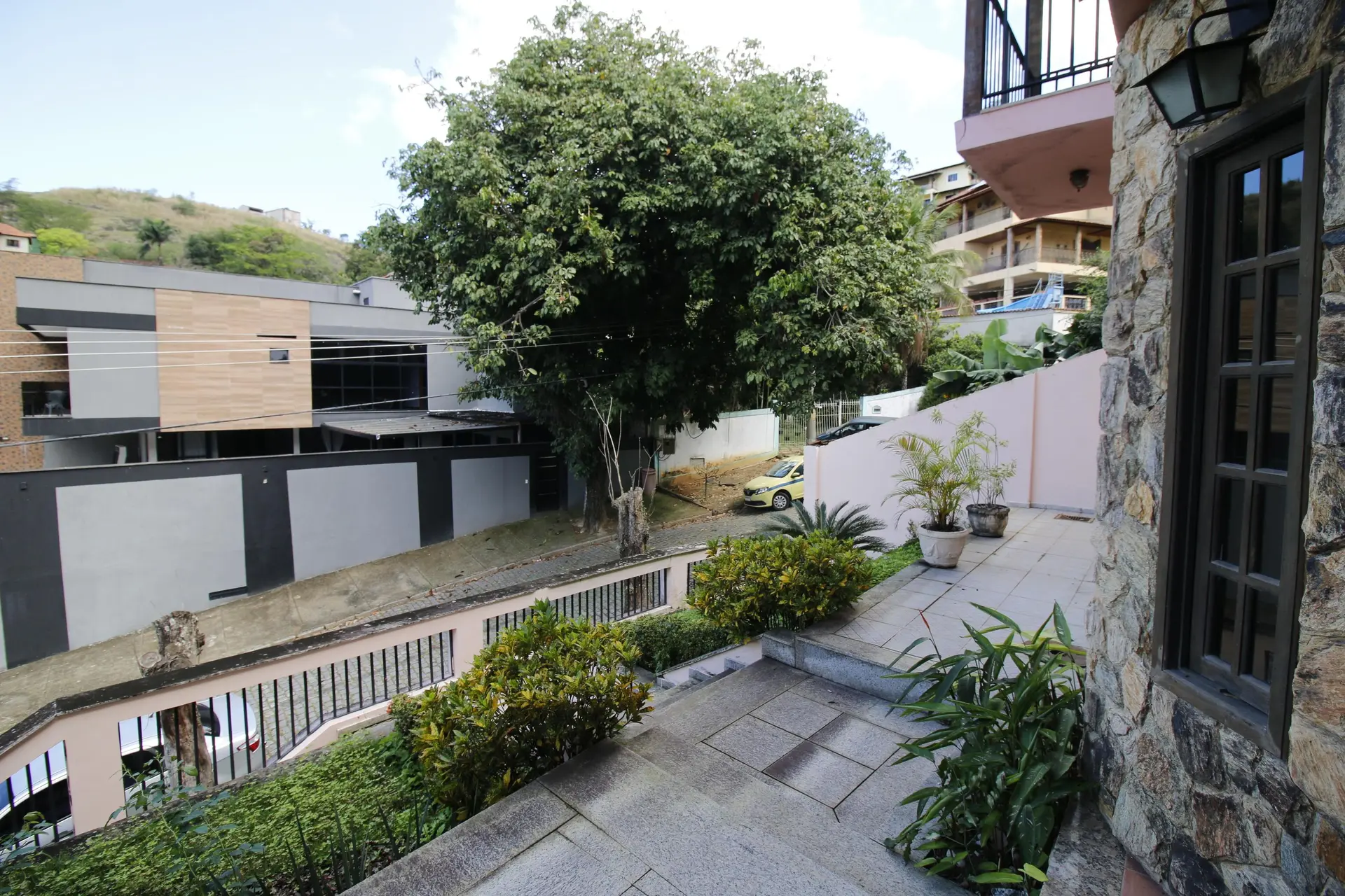 Condominium house with 4 bedrooms and mountain views