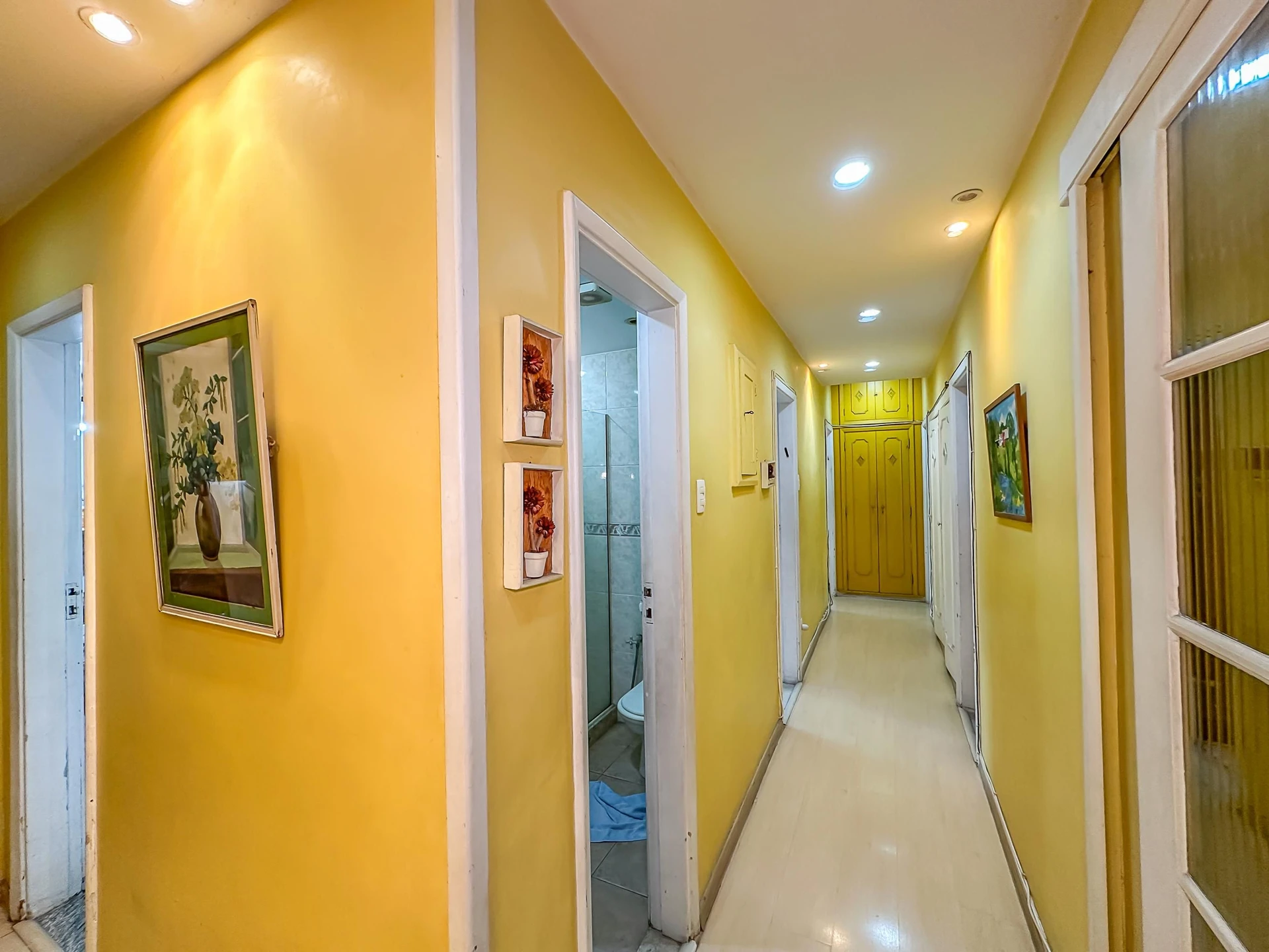 Ванна та 4 спальні: квартира 206 м² — photo 13