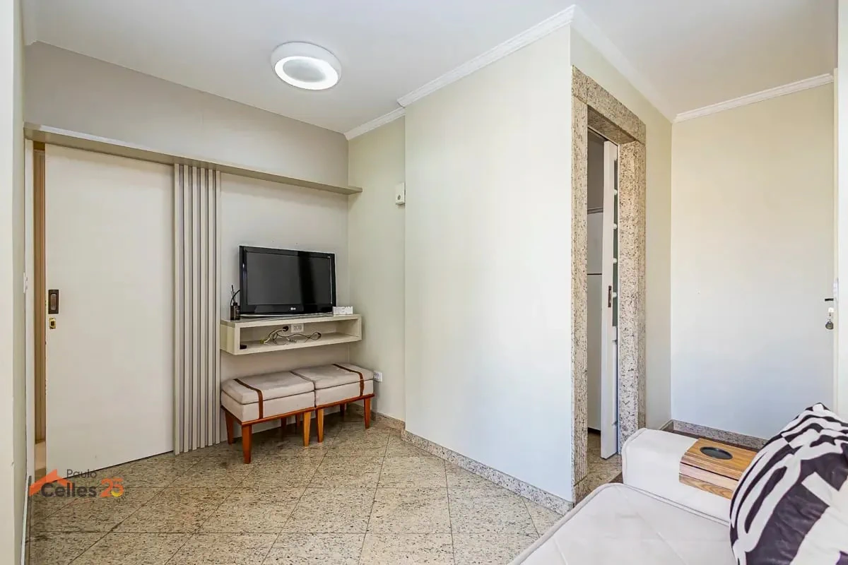 Furnished apartment, 42 m², with a home office — photo 10