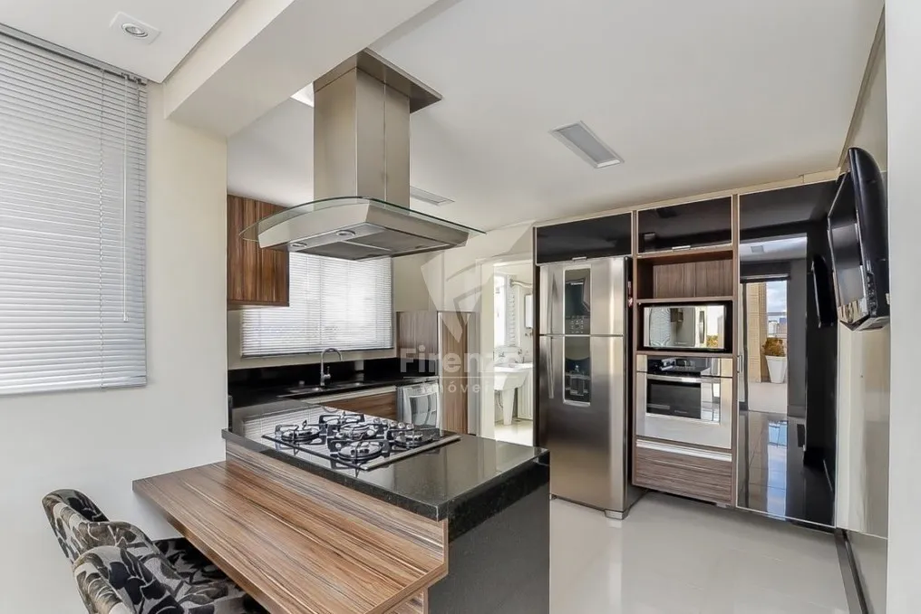 Furnished 352 m² apartment with 3 en-suite bedrooms — photo 24
