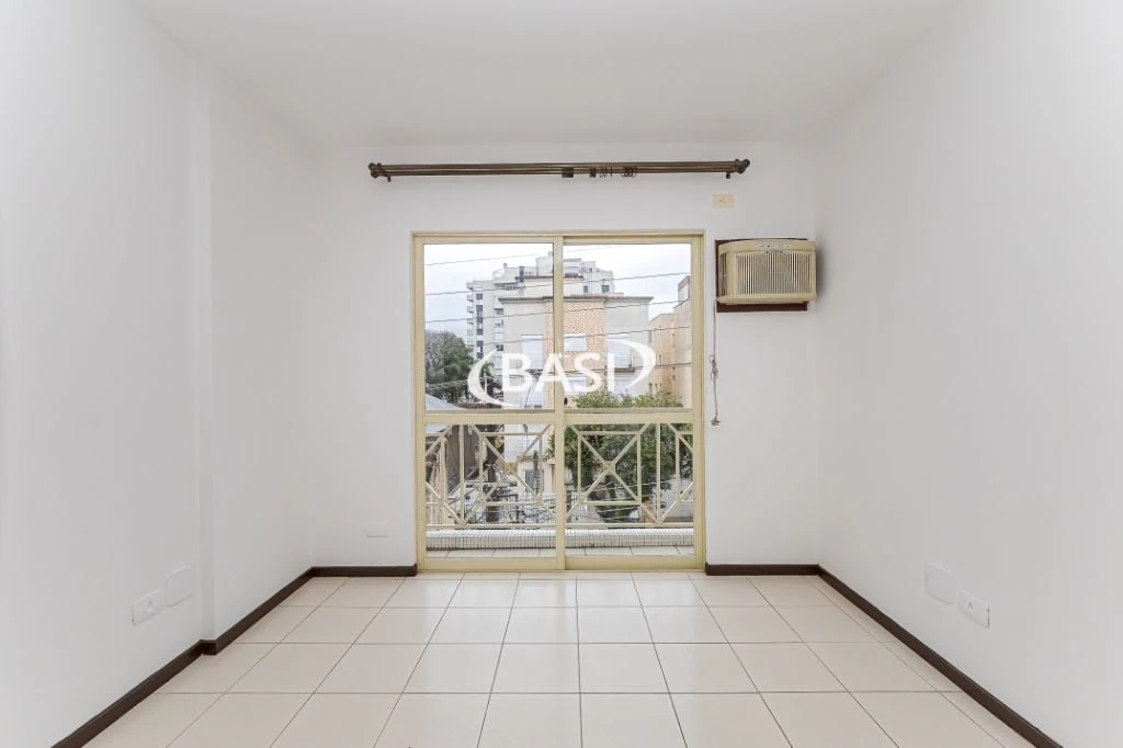 1-bedroom apartment with an American-style kitchen and 57 m² — photo 3